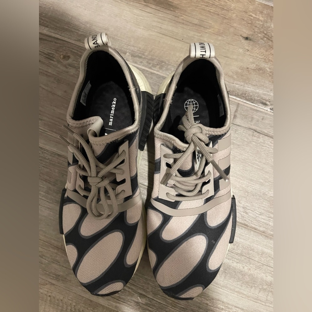 Marimekko Adidas Collaboration, women’s size 7